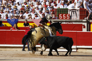 Fotos de la corrida del 8 de julio de la Feria del Toro 2026 con toros de la ganadería Cebada Gago para los diestros David Galván, Román y Manuel Diosleguarde