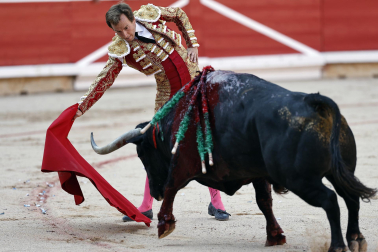 Fotos de la corrida del 8 de julio de la Feria del Toro 2026 con toros de la ganadería Cebada Gago para los diestros David Galván, Román y Manuel Diosleguarde