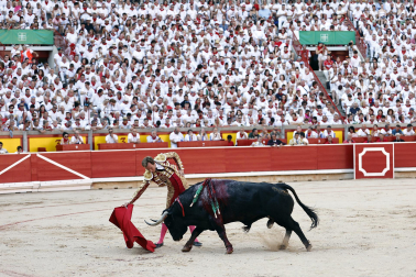 Fotos de la corrida del 8 de julio de la Feria del Toro 2026 con toros de la ganadería Cebada Gago para los diestros David Galván, Román y Manuel Diosleguarde