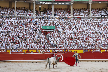 Fotos de la corrida del 8 de julio de la Feria del Toro 2026 con toros de la ganadería Cebada Gago para los diestros David Galván, Román y Manuel Diosleguarde