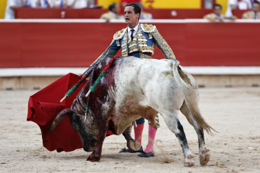 Fotos de la corrida del 8 de julio de la Feria del Toro 2026 con toros de la ganadería Cebada Gago para los diestros David Galván, Román y Manuel Diosleguarde