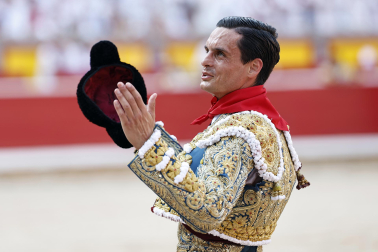 Fotos de la corrida del 8 de julio de la Feria del Toro 2026 con toros de la ganadería Cebada Gago para los diestros David Galván, Román y Manuel Diosleguarde