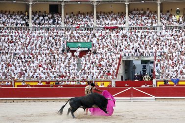 Fotos de la corrida del 8 de julio de la Feria del Toro 2026 con toros de la ganadería Cebada Gago para los diestros David Galván, Román y Manuel Diosleguarde