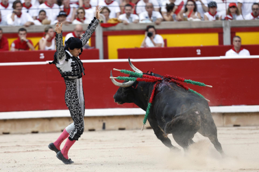 Fotos de la corrida del 8 de julio de la Feria del Toro 2026 con toros de la ganadería Cebada Gago para los diestros David Galván, Román y Manuel Diosleguarde