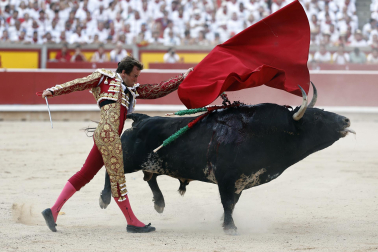 Fotos de la corrida del 8 de julio de la Feria del Toro 2026 con toros de la ganadería Cebada Gago para los diestros David Galván, Román y Manuel Diosleguarde