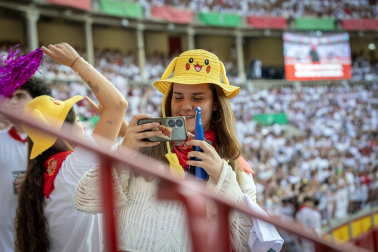ambiente plaza toros tercer encierro san fermin 2026