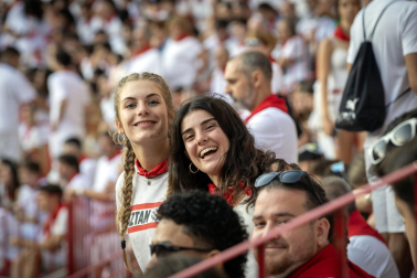 ambiente plaza toros tercer encierro san fermin 2026