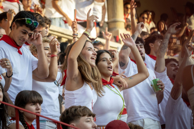 ambiente plaza toros tercer encierro san fermin 2026