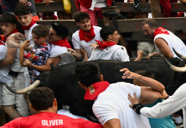 cornada tercer encierro san fermin 2026 IRATI aizpurua