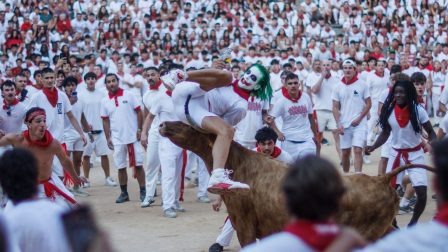 Fotos del 'Joker' en el tercer encierro de San Fermín 2026 y en las vaquillas de la plaza de toros