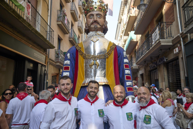 Foto de la salida de la Comparsa de Gigantes y Cabezudos este 9 de julio de San Fermín 2026
