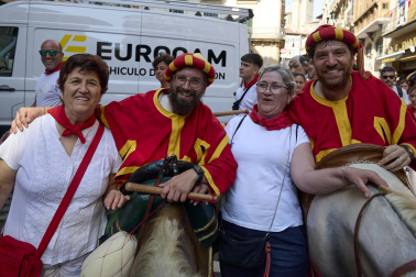 Foto de la salida de la Comparsa de Gigantes y Cabezudos este 9 de julio de San Fermín 2026