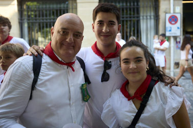 Foto de la salida de la Comparsa de Gigantes y Cabezudos este 9 de julio de San Fermín 2026