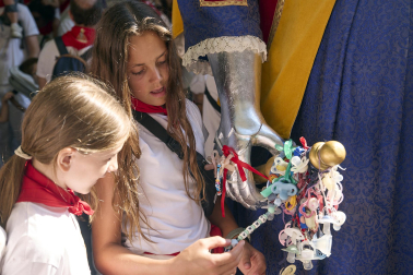 Foto de la salida de la Comparsa de Gigantes y Cabezudos este 9 de julio de San Fermín 2026