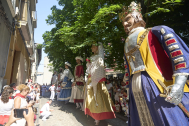 Foto de la salida de la Comparsa de Gigantes y Cabezudos este 9 de julio de San Fermín 2026
