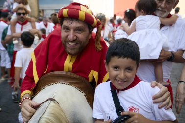 Foto de la salida de la Comparsa de Gigantes y Cabezudos este 9 de julio de San Fermín 2026