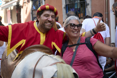 Foto de la salida de la Comparsa de Gigantes y Cabezudos este 9 de julio de San Fermín 2026