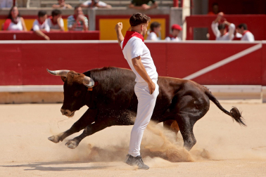 Los niños pudieron disfrutar de la primera jornada de los 'Toros en familia' en la plaza de toros de Pamplona este jueves, 9 de julio