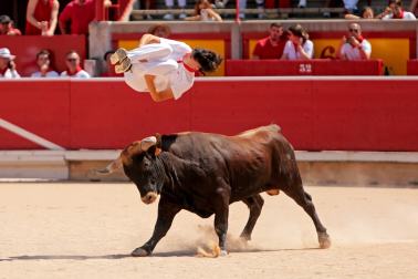 Los niños pudieron disfrutar de la primera jornada de los 'Toros en familia' en la plaza de toros de Pamplona este jueves, 9 de julio