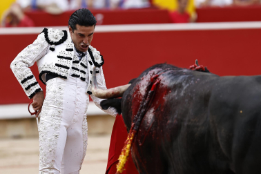 Fotos de la tercera corrida de la Feria del Toro 2026 con toros de Victoriano del Río para los diestros Alejandro Talavante, Roca Rey y David de Miranda