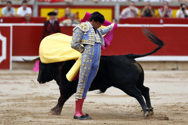 Fotos de la tercera corrida de la Feria del Toro 2026 con toros de Victoriano del Río para los diestros Alejandro Talavante, Roca Rey y David de Miranda