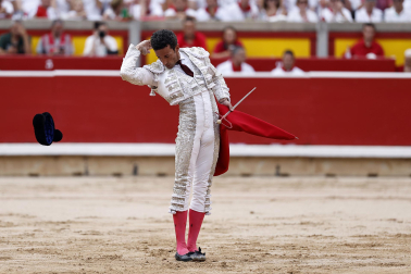 Fotos de la tercera corrida de la Feria del Toro 2026 con toros de Victoriano del Río para los diestros Alejandro Talavante, Roca Rey y David de Miranda