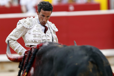 Fotos de la tercera corrida de la Feria del Toro 2026 con toros de Victoriano del Río para los diestros Alejandro Talavante, Roca Rey y David de Miranda