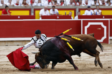 Fotos de la tercera corrida de la Feria del Toro 2026 con toros de Victoriano del Río para los diestros Alejandro Talavante, Roca Rey y David de Miranda