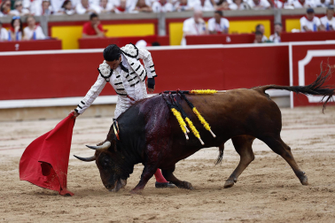 Fotos de la tercera corrida de la Feria del Toro 2026 con toros de Victoriano del Río para los diestros Alejandro Talavante, Roca Rey y David de Miranda