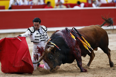 Fotos de la tercera corrida de la Feria del Toro 2026 con toros de Victoriano del Río para los diestros Alejandro Talavante, Roca Rey y David de Miranda