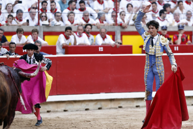 Fotos de la tercera corrida de la Feria del Toro 2026 con toros de Victoriano del Río para los diestros Alejandro Talavante, Roca Rey y David de Miranda