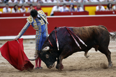 Fotos de la tercera corrida de la Feria del Toro 2026 con toros de Victoriano del Río para los diestros Alejandro Talavante, Roca Rey y David de Miranda