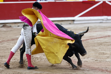 Fotos de la tercera corrida de la Feria del Toro 2026 con toros de Victoriano del Río para los diestros Alejandro Talavante, Roca Rey y David de Miranda
