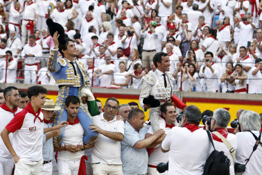 Fotos de la tercera corrida de la Feria del Toro 2026 con toros de Victoriano del Río para los diestros Alejandro Talavante, Roca Rey y David de Miranda