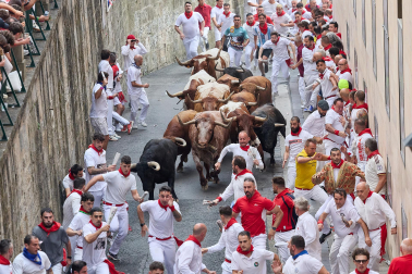 cuarto encierro de San Fermín 2026 en Pamplona SANTO DOMINGO