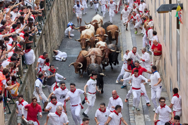 cuarto encierro de San Fermín 2026 en Pamplona SANTO DOMINGO