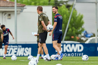 Fotos del primer entrenamiento de pretemporada de Osasuna