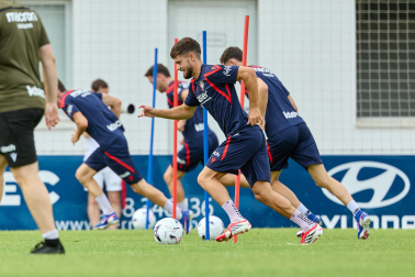 Fotos del primer entrenamiento de pretemporada de Osasuna