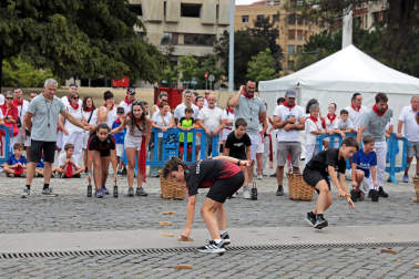 Jornada de deporte rural con los más pequeños este viernes, 10 de julio, en la Plaza de los Fueros