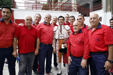 Morante de la Puebla, Pablo Aguado y Borja Jiménez se enfrentaron a los toros de Álvaro Núñez en la cuarta corrida de la Feria del Toro 2026