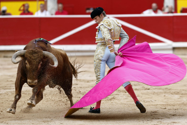 Morante de la Puebla, Pablo Aguado y Borja Jiménez se enfrentaron a los toros de Álvaro Núñez en la cuarta corrida de la Feria del Toro 2026