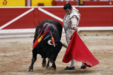 Morante de la Puebla, Pablo Aguado y Borja Jiménez se enfrentaron a los toros de Álvaro Núñez en la cuarta corrida de la Feria del Toro 2026