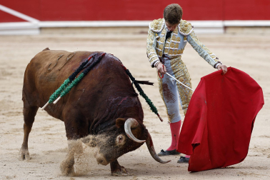 Morante de la Puebla, Pablo Aguado y Borja Jiménez se enfrentaron a los toros de Álvaro Núñez en la cuarta corrida de la Feria del Toro 2026