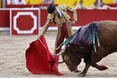 Morante de la Puebla, Pablo Aguado y Borja Jiménez se enfrentaron a los toros de Álvaro Núñez en la cuarta corrida de la Feria del Toro 2026