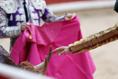 Morante de la Puebla, Pablo Aguado y Borja Jiménez se enfrentaron a los toros de Álvaro Núñez en la cuarta corrida de la Feria del Toro 2026