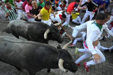 Fotos del quinto encierro de San Fermín 2026 en Pamplona
