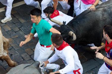 Fotos del quinto encierro de San Fermín 2026 en Pamplona