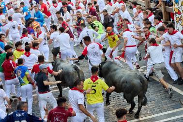 Fotos del quinto encierro de San Fermín 2026 en Pamplona