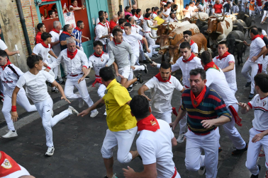 Fotos del quinto encierro de San Fermín 2026 en Pamplona