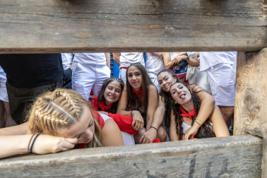 Fotos del quinto encierro de San Fermín 2026 en Pamplona
